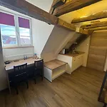 Rose Boardinghouse 24h-7d Self Check-in Automat