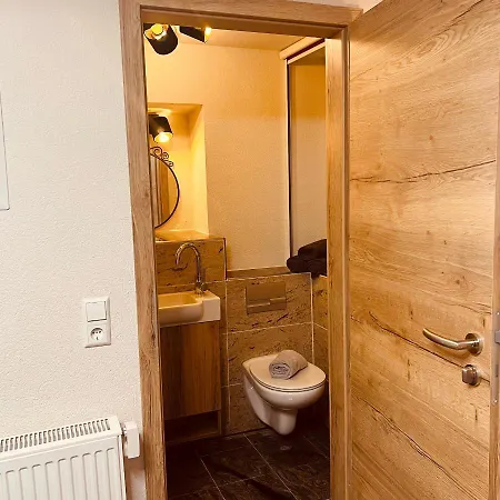 Rose Boardinghouse 24h-7d Self Check-in Automat Grossbottwar