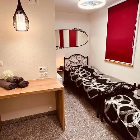 Rose Boardinghouse 24h-7d Self Check-in Automat Guest house