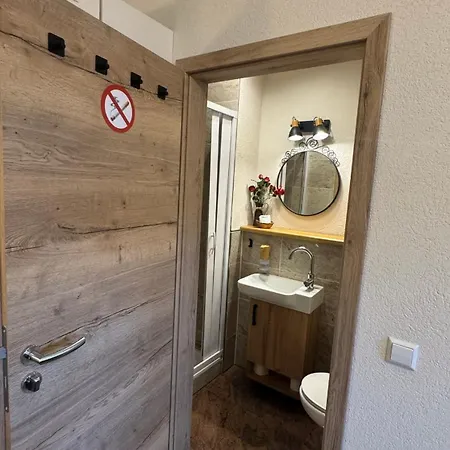 Rose Boardinghouse 24h-7d Self Check-in Automat Guest house Grossbottwar